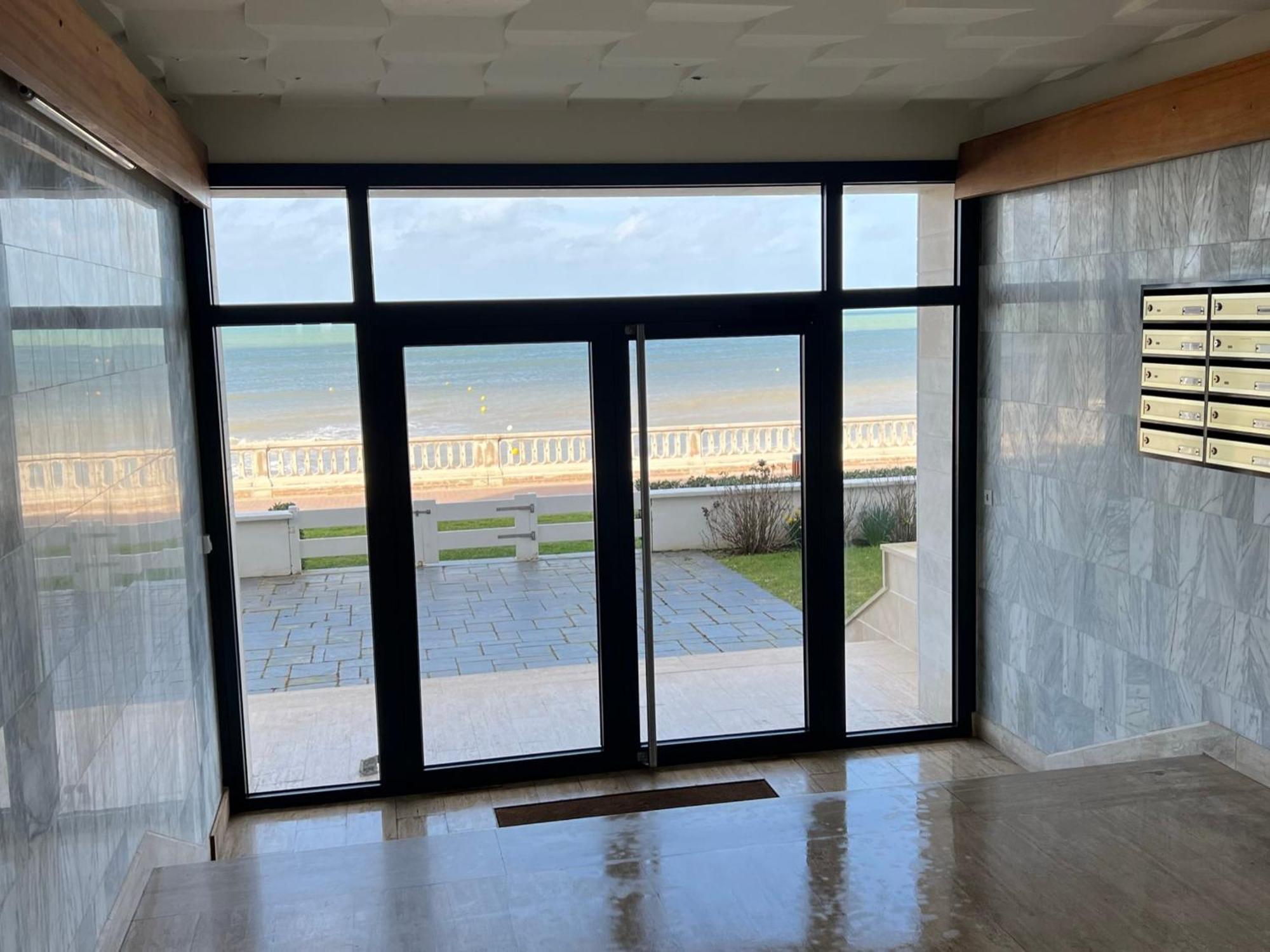 Studio Central A Cabourg Avec Balcon, Wifi Gratuit & Parking - Fr-1-487-372 Exterior foto